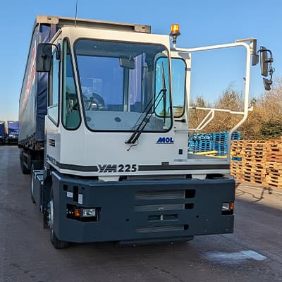 Yard shunter vehicle